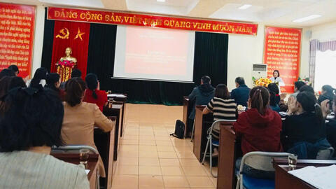 (TTYT Tam Đường) Tổ chức hội nghị tập huấn triển khai rà soát tiền sử và tiêm chủng bù liều vắc xin trong tiêm chủng mở rộng cho trẻ mầm non, tiểu học (lớp số 1)